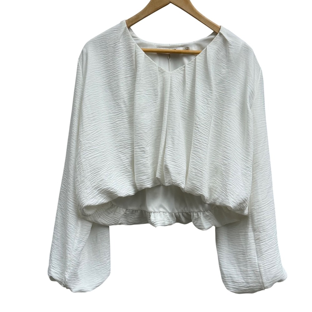 Bishop + Young Bubble Hem Top Women Small White NWT Textured Plisse MSRP: $120